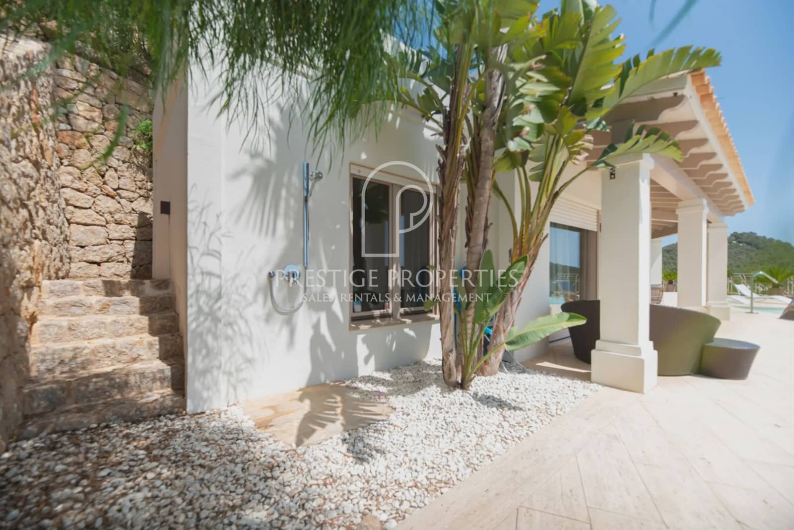 7 slaapkamer Villa te koop in Santa Eulalia / Santa Eularia met zwembad - € 7.900.000 (Ref: 8494548)