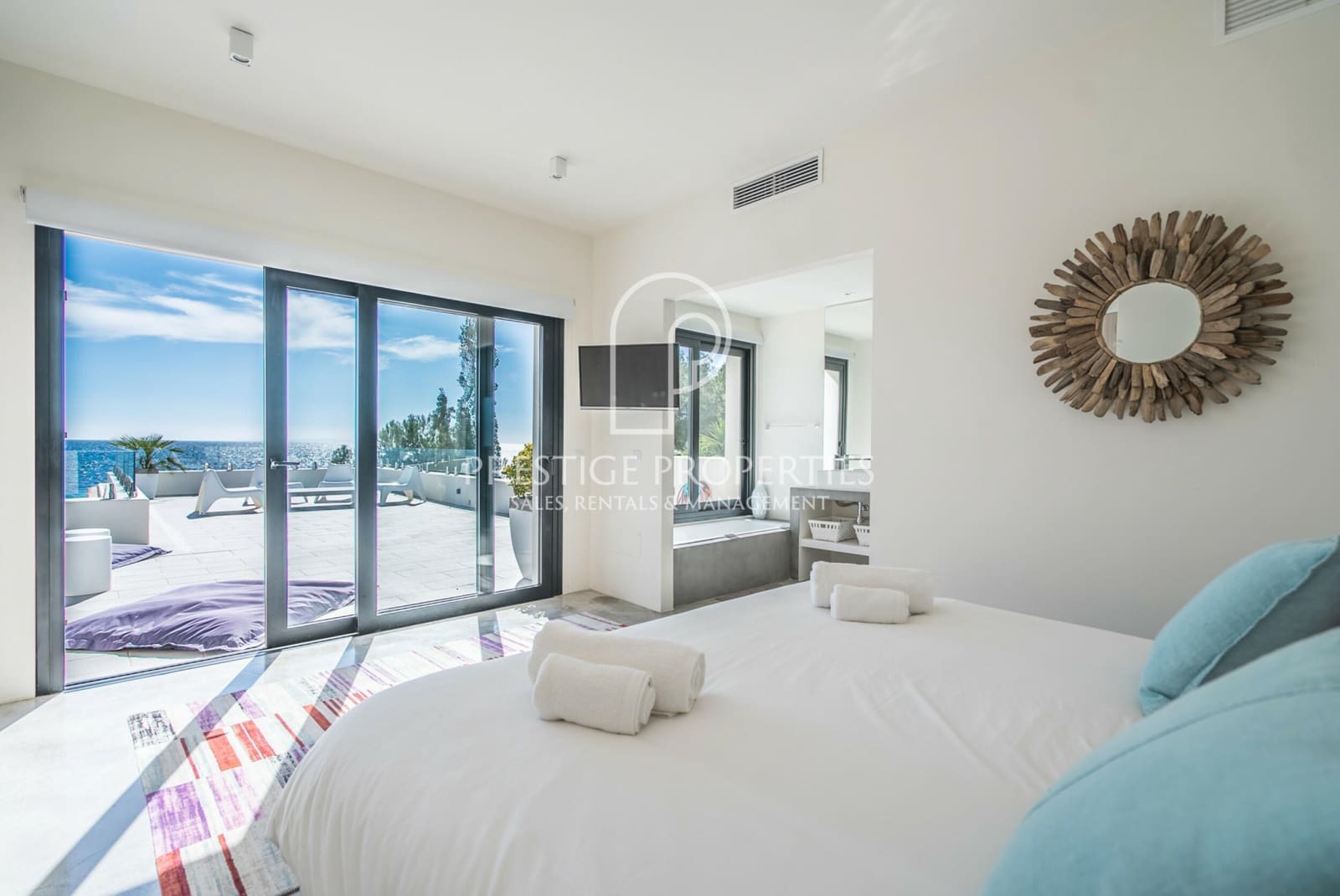 9 bedroom Villa for sale in Santa Eulalia / Santa Eularia with pool garage - € 10,400,000 (Ref: 8526141)