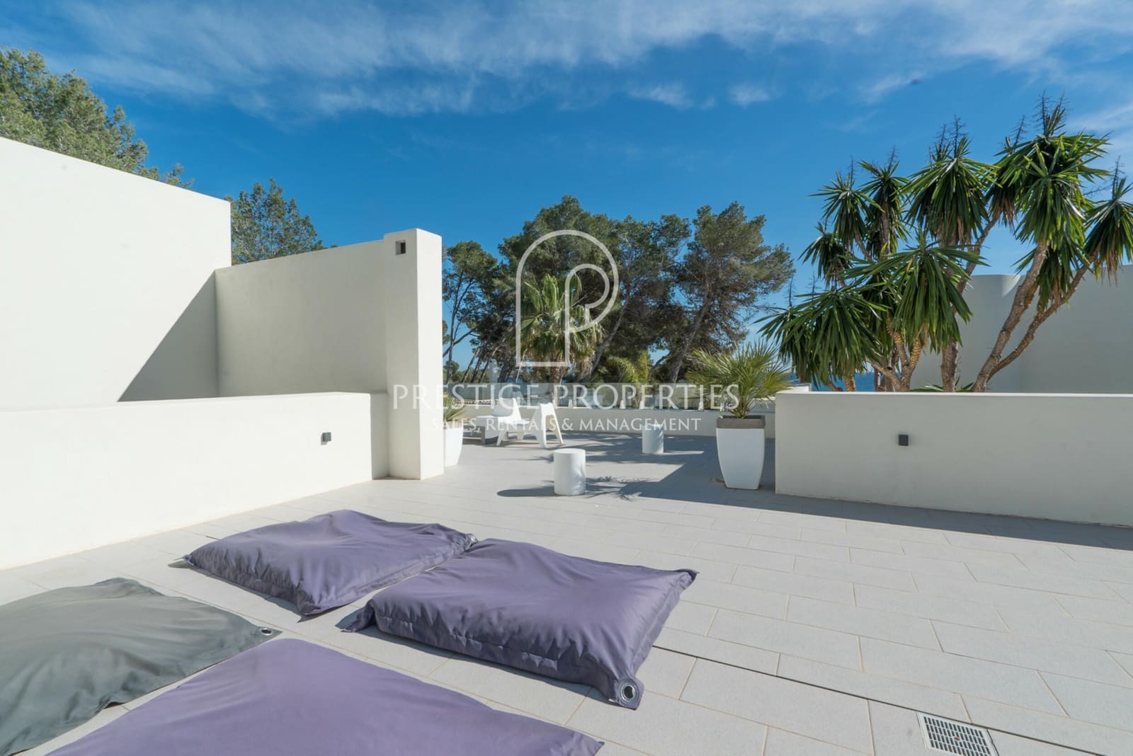 9 bedroom Villa for sale in Santa Eulalia / Santa Eularia with pool garage - € 10,400,000 (Ref: 8526141)