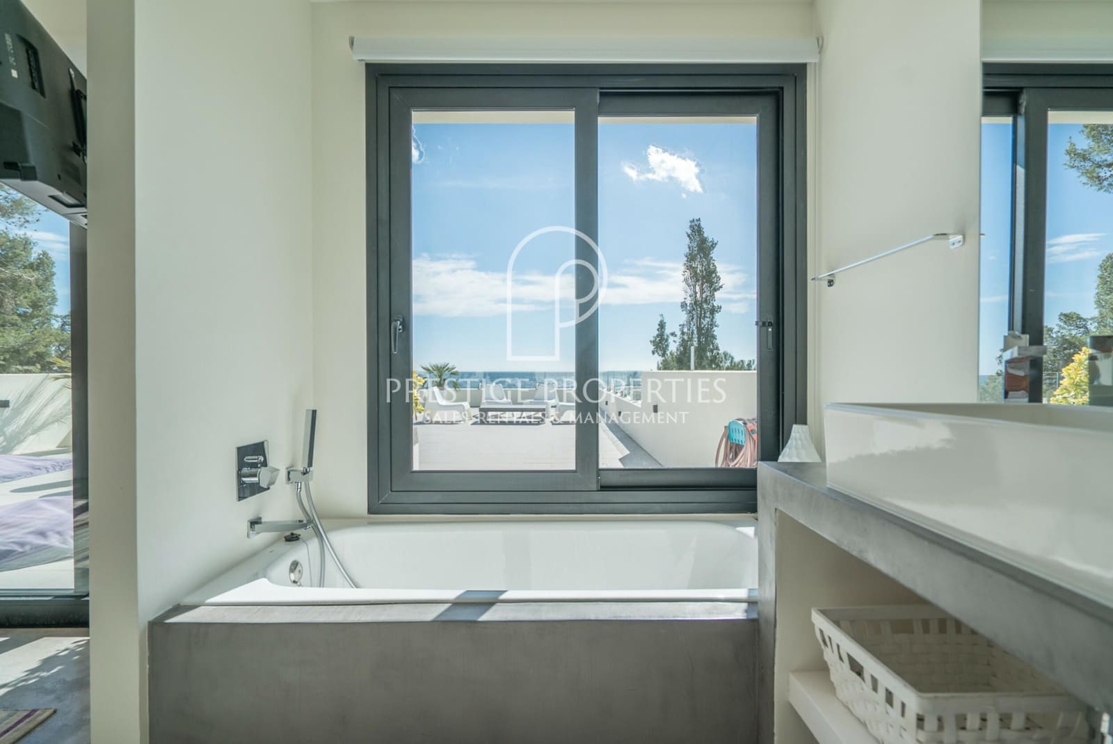 9 bedroom Villa for sale in Santa Eulalia / Santa Eularia with pool garage - € 10,400,000 (Ref: 8526141)