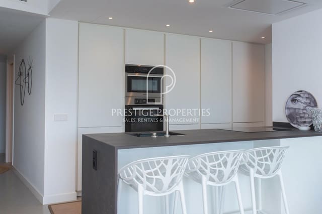 Apartamento de 2 habitaciones en Ibiza / Eivissa ciudad en venta con piscina garaje - 1.450.000 € (Ref: 8571768)