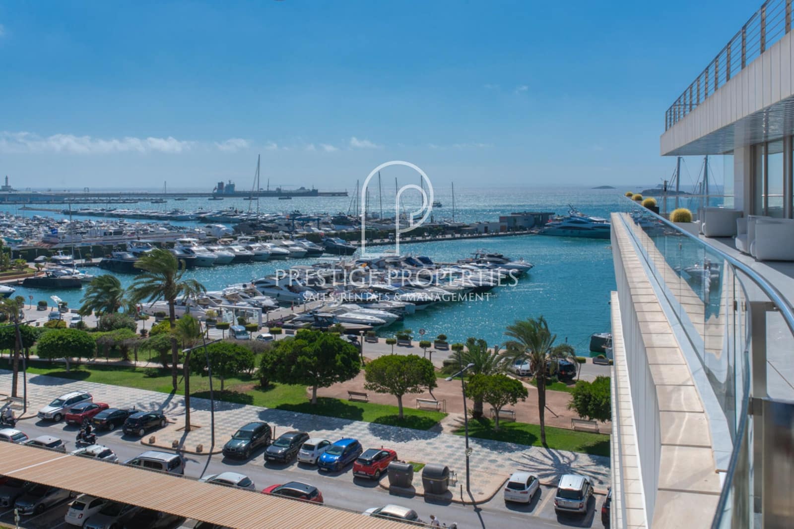 Apartamento de 2 habitaciones en Ibiza / Eivissa ciudad en venta con piscina garaje - 1.450.000 € (Ref: 8571768)