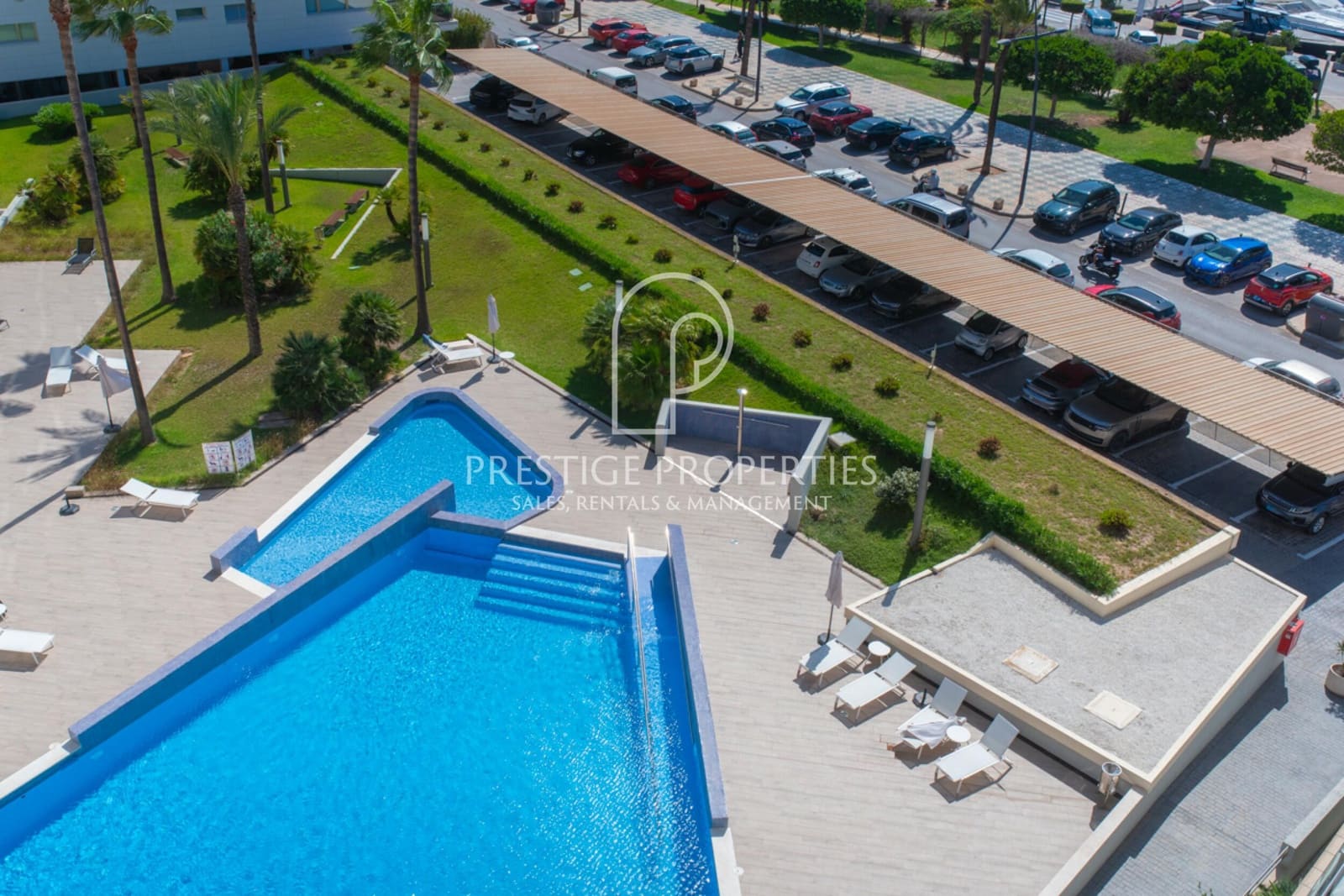 Apartamento de 2 habitaciones en Ibiza / Eivissa ciudad en venta con piscina garaje - 1.450.000 € (Ref: 8571768)