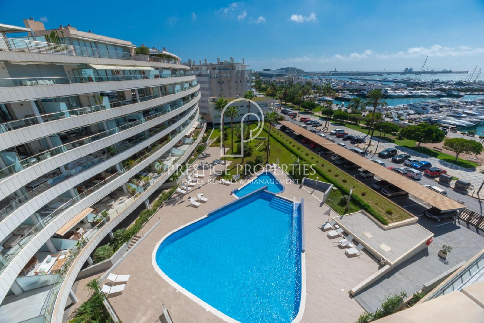 Apartamento de 2 habitaciones en Ibiza / Eivissa ciudad en venta con piscina garaje - 1.450.000 € (Ref: 8571768)