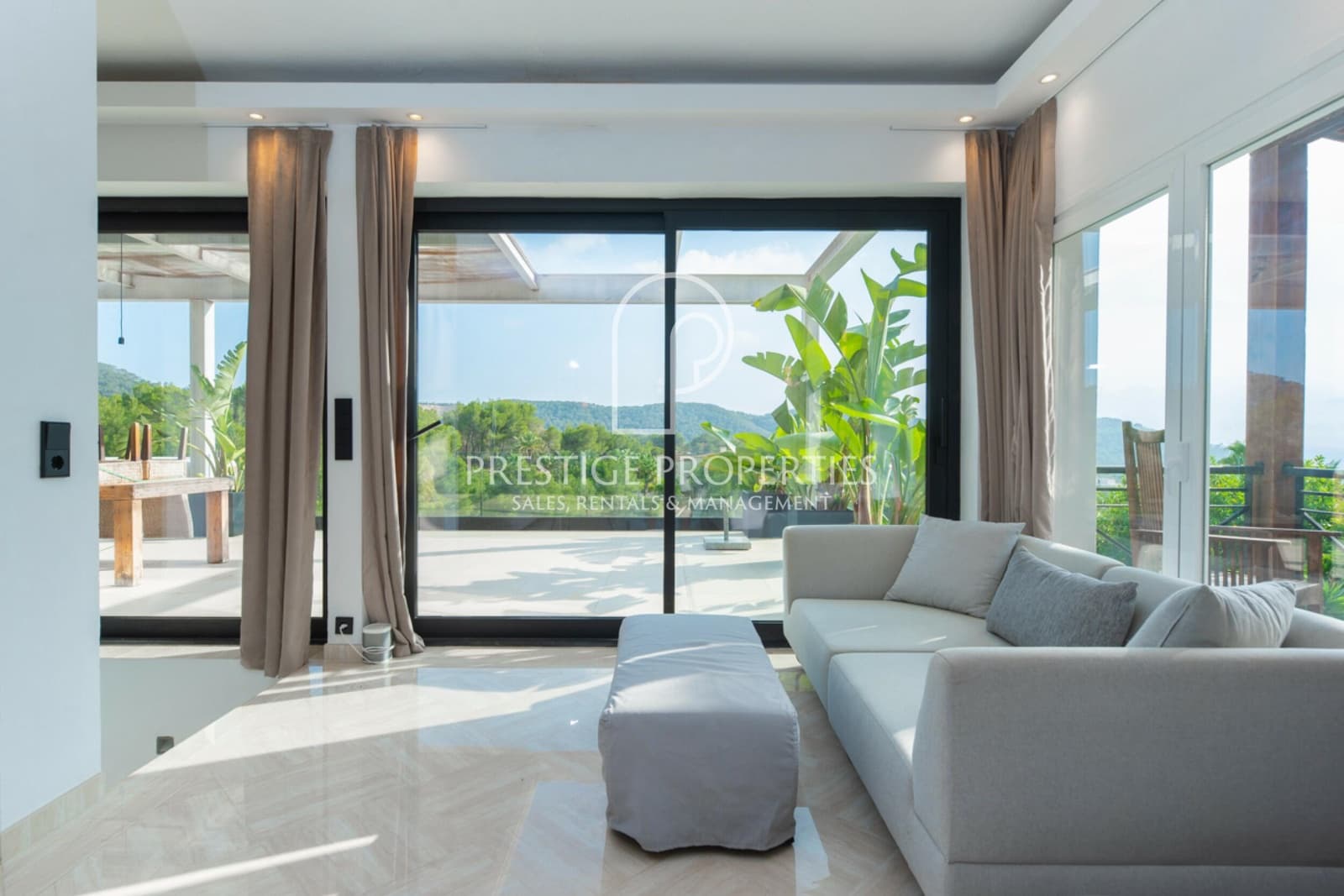 4 sypialnia Willa na sprzedaż w Santa Eulalia / Santa Eularia z basenem - 2 650 000 € (Ref: 8628350)