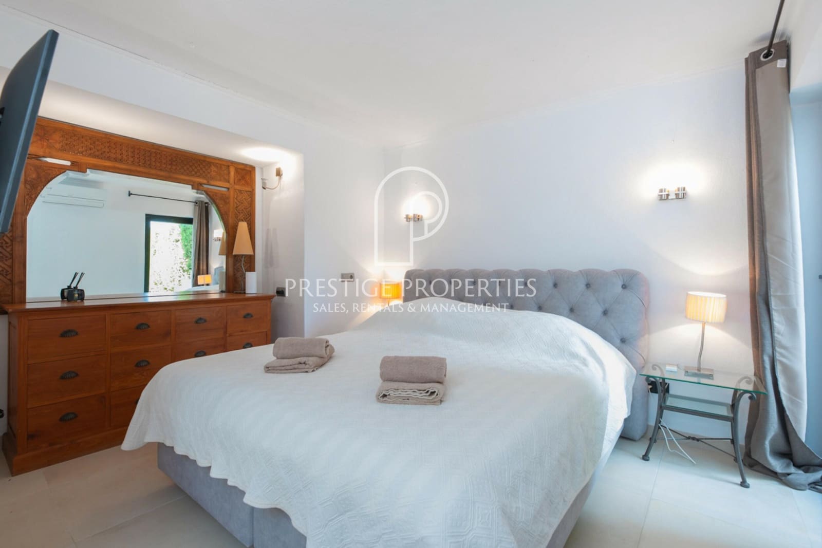 4 sypialnia Willa na sprzedaż w Santa Eulalia / Santa Eularia z basenem - 2 650 000 € (Ref: 8628350)