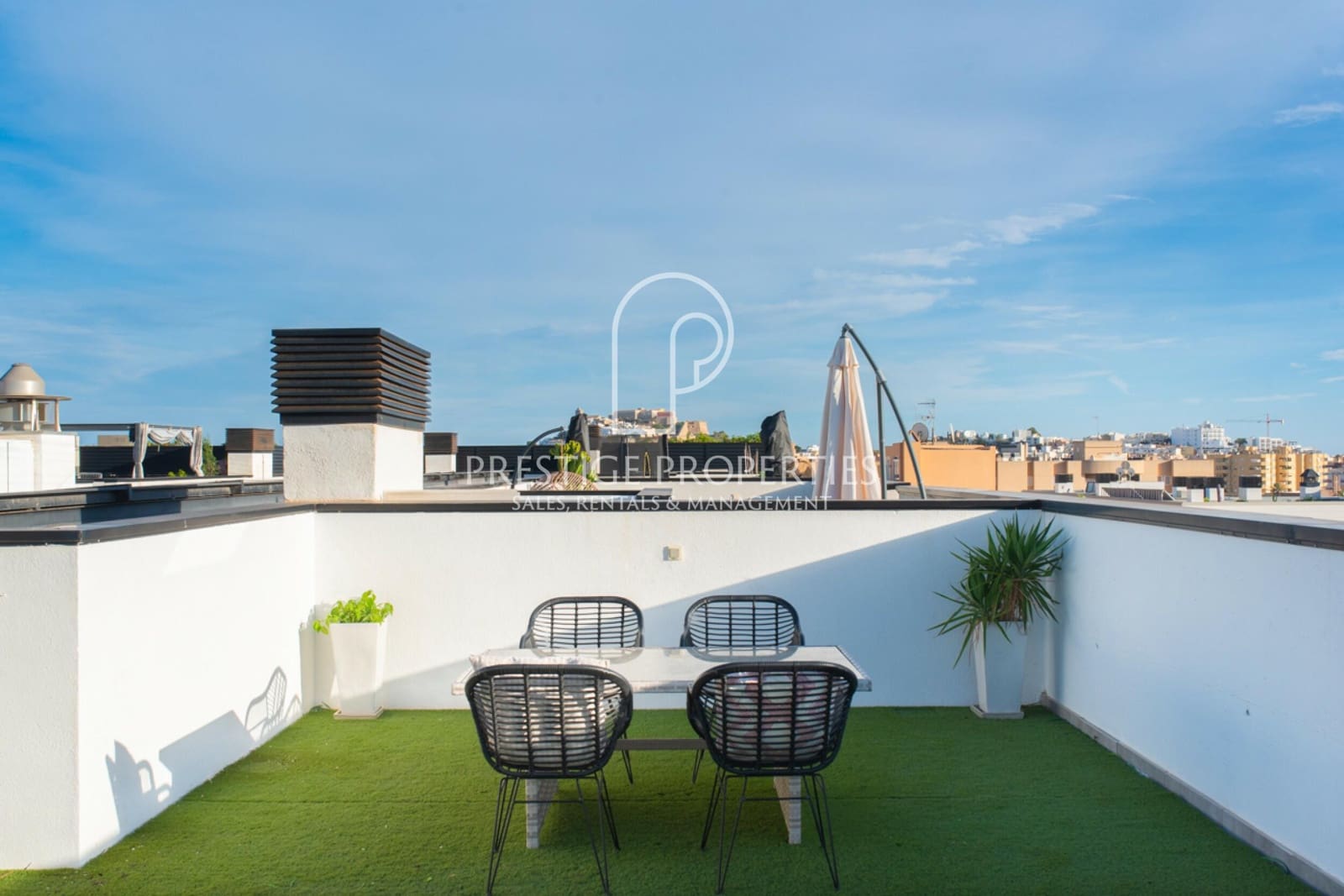 3 soveværelse Penthouse til salg i Ibiza by med swimmingpool - € 895.000 (Ref: 8666541)