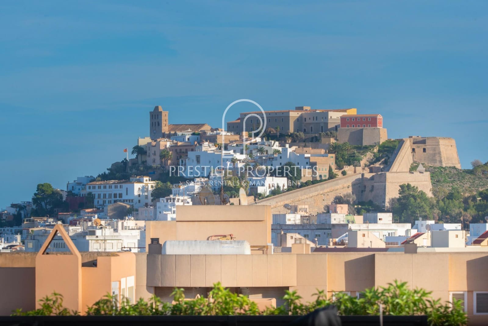 3 soveværelse Penthouse til salg i Ibiza by med swimmingpool - € 895.000 (Ref: 8666541)