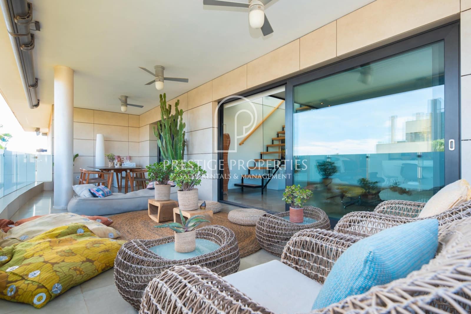 2 soveværelse Penthouse til salg i Ibiza by med swimmingpool garage - € 995.000 (Ref: 8675102)