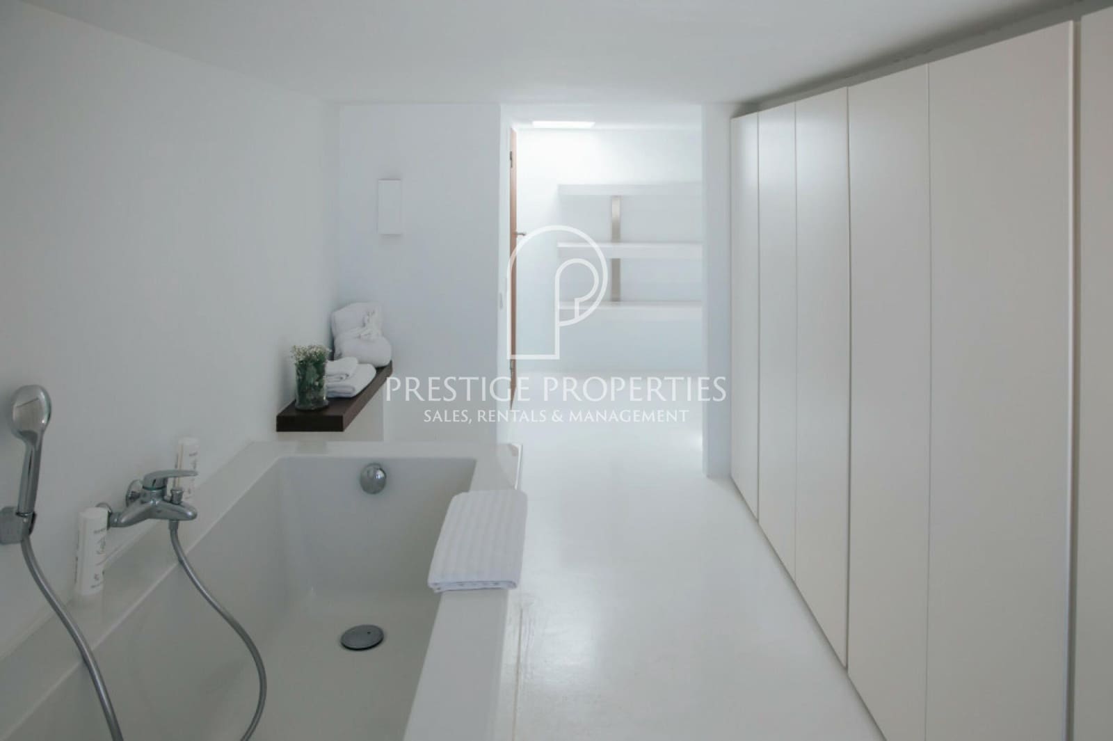 8 soverom Villa til salgs i Sant Joan de Labritja med svømmebasseng garasje - € 7 200 000 (Ref: 8800367)