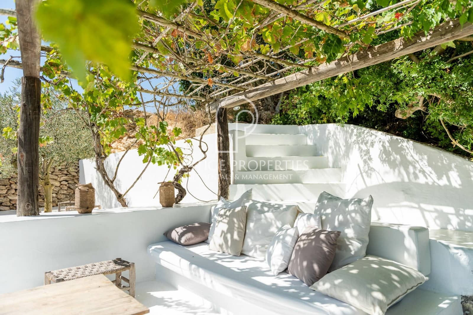 4 soveværelse Finca/Landehus til salg i San Jose / Sant Josep de Sa Talaia med swimmingpool garage - € 3.300.000 (Ref: 8895923)