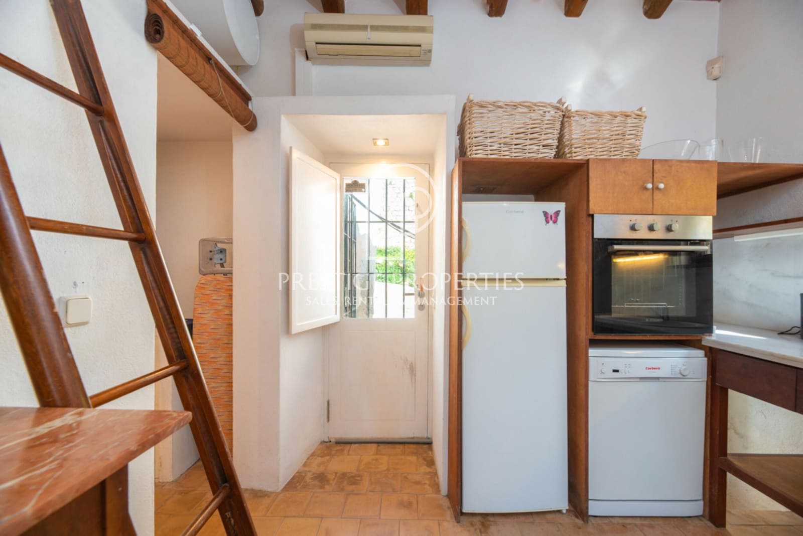 2 bedroom Apartment for sale in Ibiza / Eivissa town - € 695,000 (Ref: 8898051)