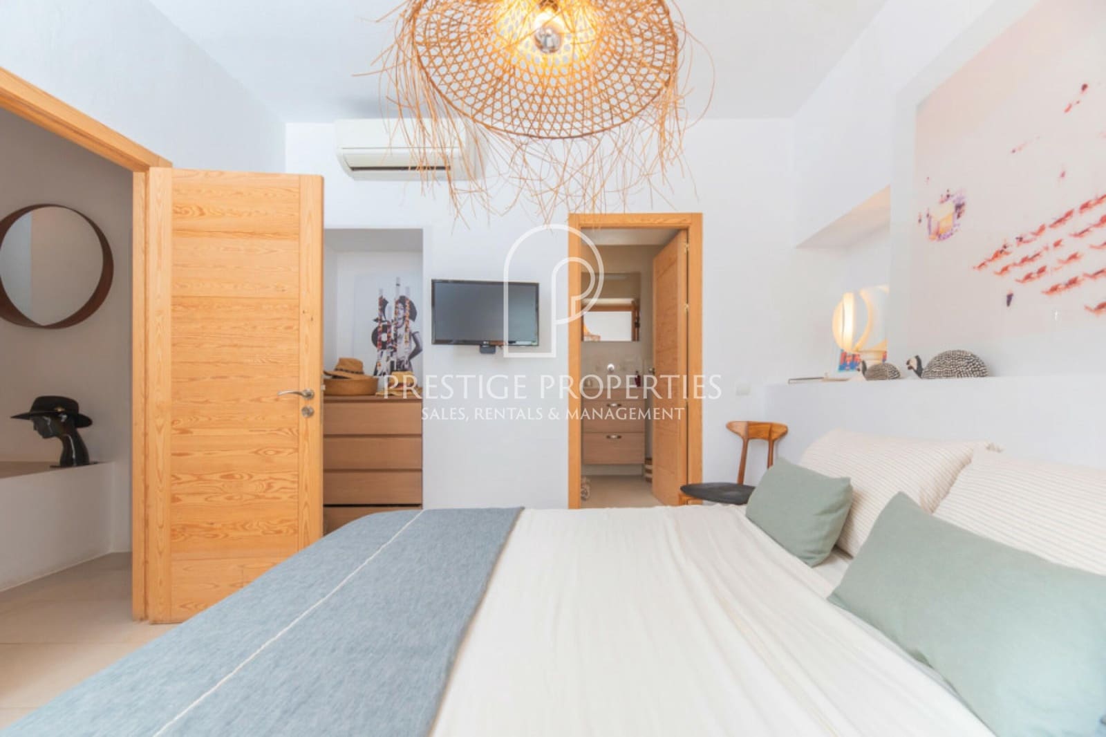 2 slaapkamer Appartement te koop in Ibiza dorp - € 1.395.000 (Ref: 8928070)
