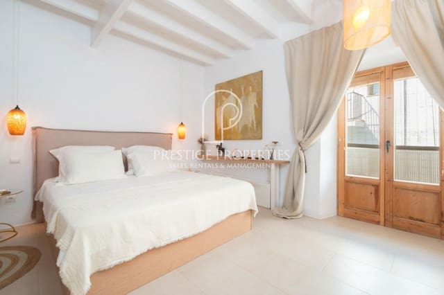 2 slaapkamer Appartement te koop in Ibiza dorp - € 1.395.000 (Ref: 8928070)