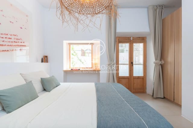 2 slaapkamer Appartement te koop in Ibiza dorp - € 1.395.000 (Ref: 8928070)