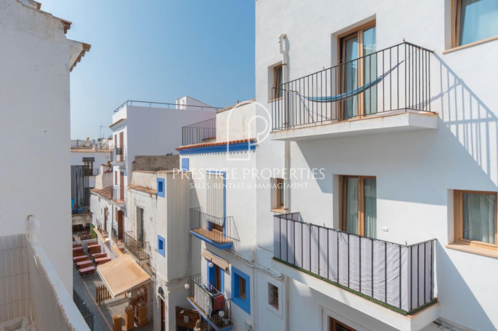 2 slaapkamer Appartement te koop in Ibiza dorp - € 1.395.000 (Ref: 8928070)