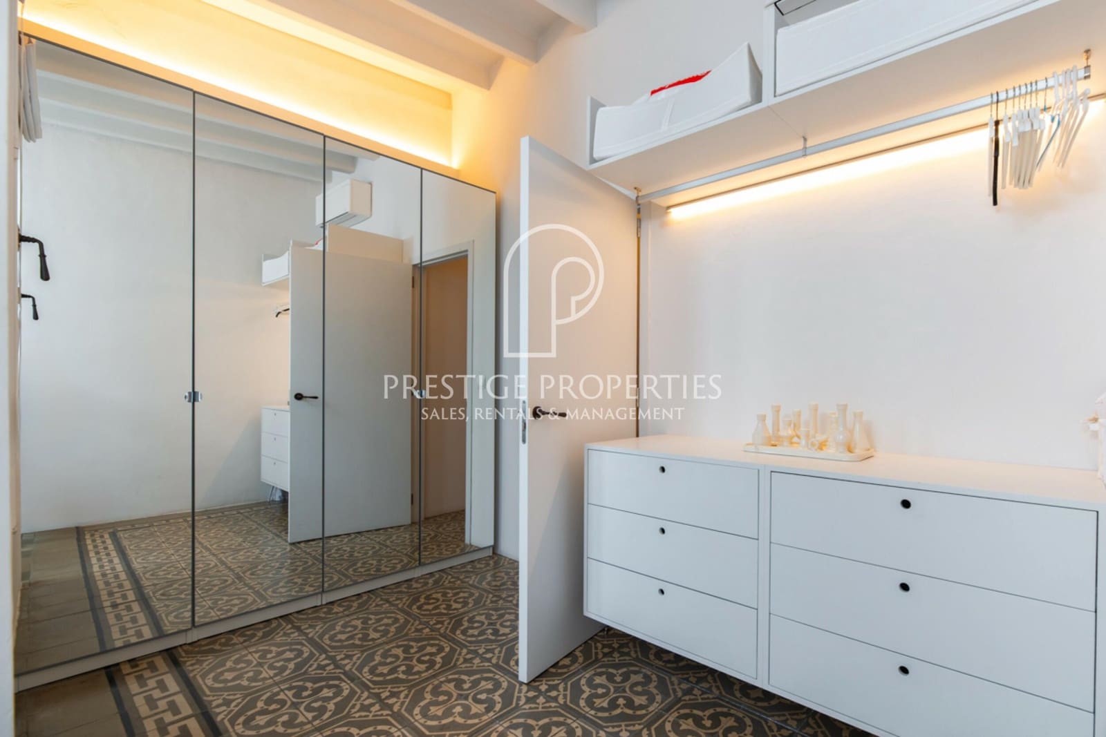 2 soveværelse Lejlighed til salg i Ibiza by med garage - € 1.375.000 (Ref: 8945628)