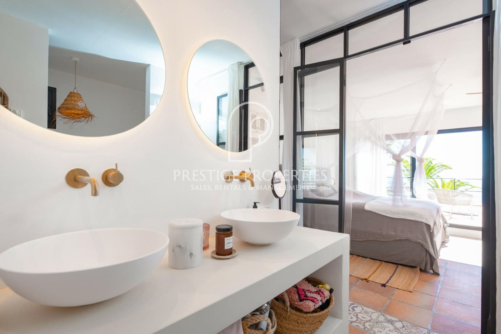 5 soveværelse Villa til salg i Santa Eulalia / Santa Eularia med swimmingpool garage - € 5.900.000 (Ref: 8960845)