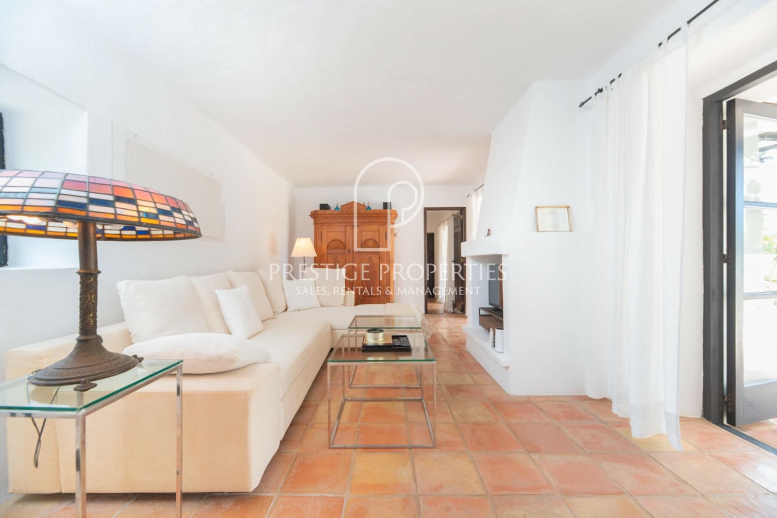 5 soveværelse Finca/Landehus til salg i Santa Eulalia / Santa Eularia med swimmingpool garage - € 4.995.000 (Ref: 8983663)