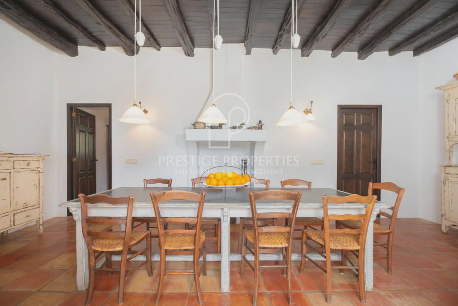 5 soveværelse Finca/Landehus til salg i Santa Eulalia / Santa Eularia med swimmingpool garage - € 4.995.000 (Ref: 8983663)