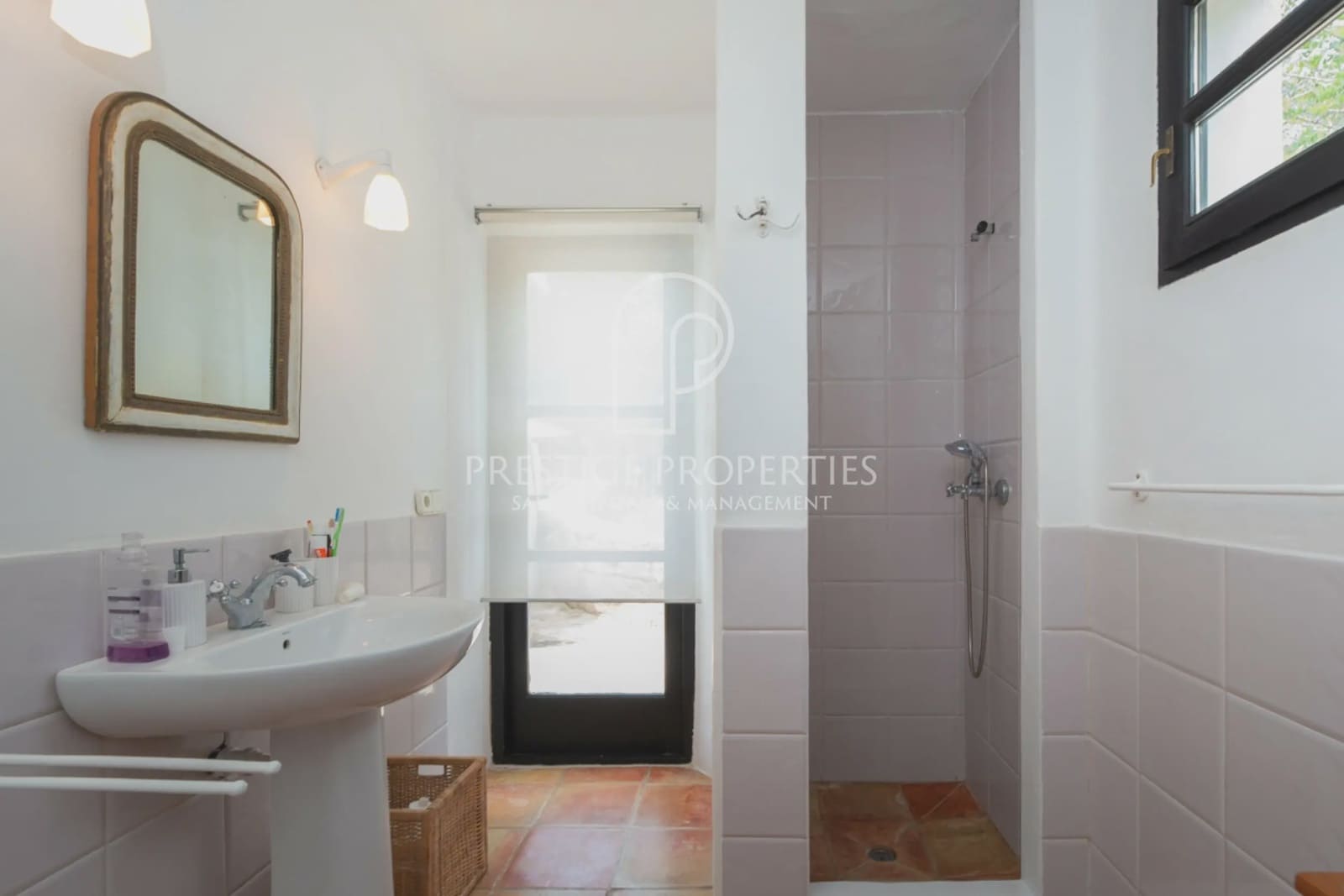 5 soveværelse Finca/Landehus til salg i Santa Eulalia / Santa Eularia med swimmingpool garage - € 4.995.000 (Ref: 8983663)