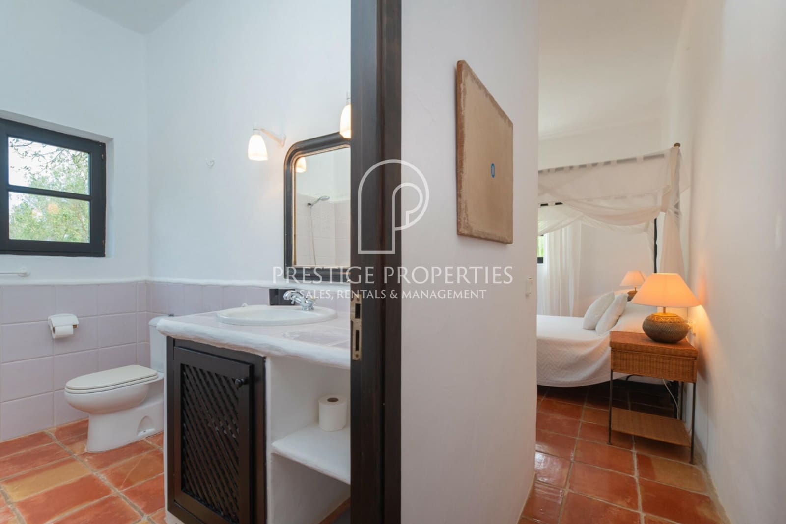 5 soveværelse Finca/Landehus til salg i Santa Eulalia / Santa Eularia med swimmingpool garage - € 4.995.000 (Ref: 8983663)