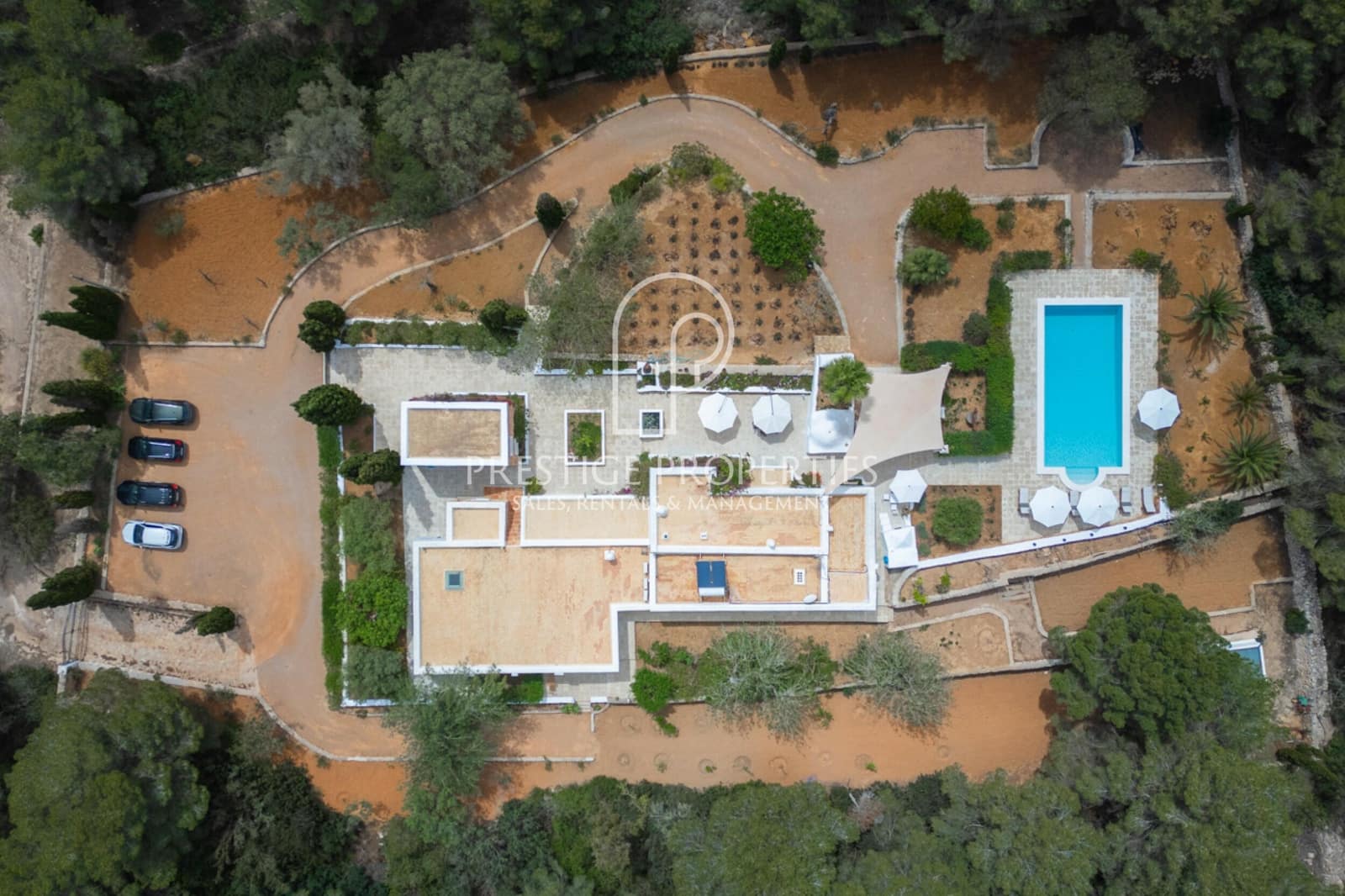 5 soveværelse Finca/Landehus til salg i Santa Eulalia / Santa Eularia med swimmingpool garage - € 4.995.000 (Ref: 8983663)