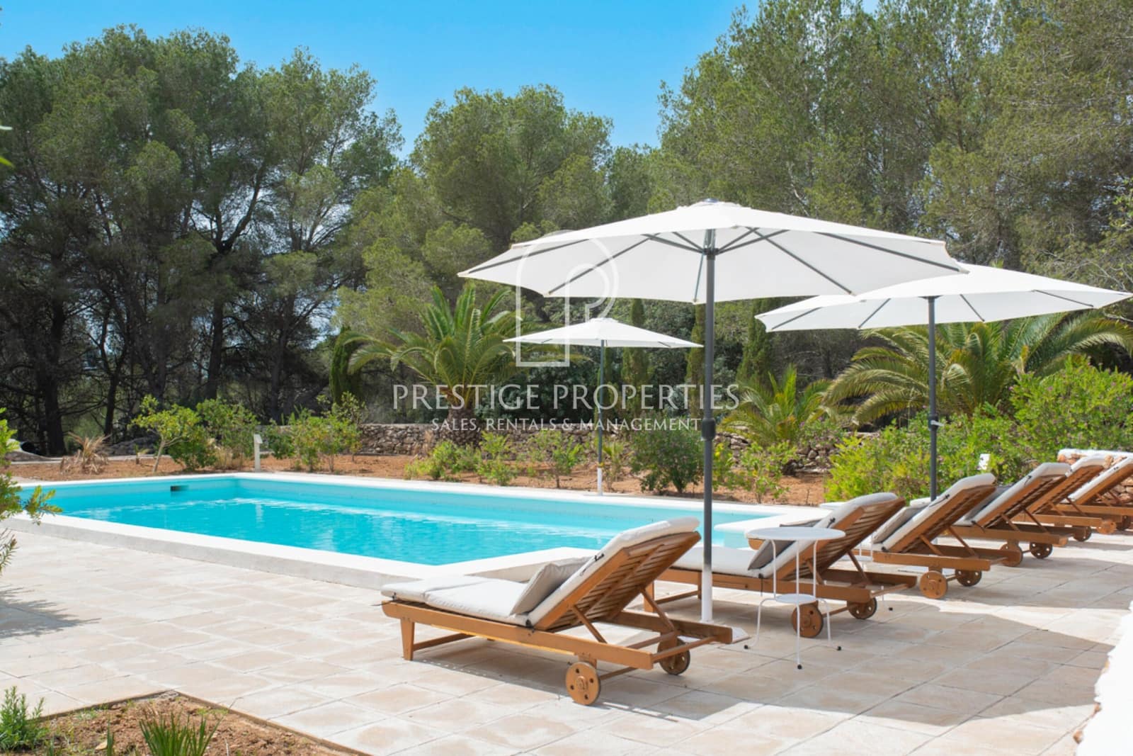 5 soveværelse Finca/Landehus til salg i Santa Eulalia / Santa Eularia med swimmingpool garage - € 4.995.000 (Ref: 8983663)