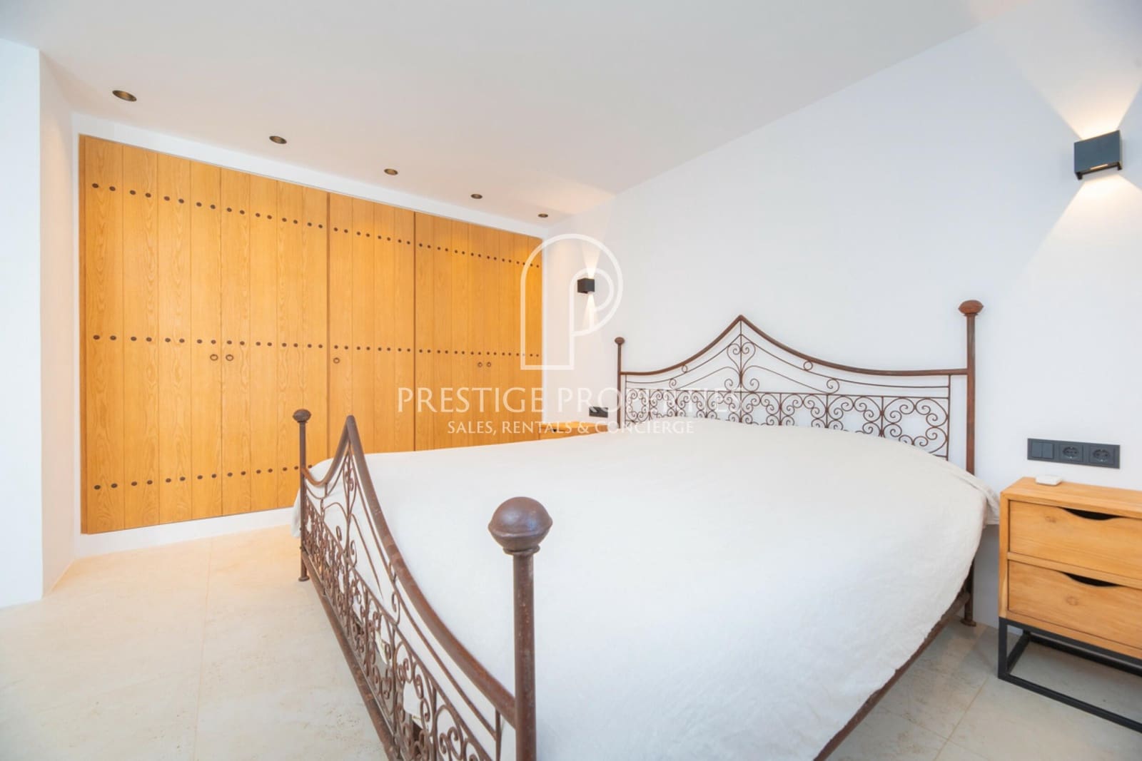 4 soveværelse Finca/Landehus til salg i Santa Eulalia / Santa Eularia med swimmingpool - € 2.990.000 (Ref: 9046498)