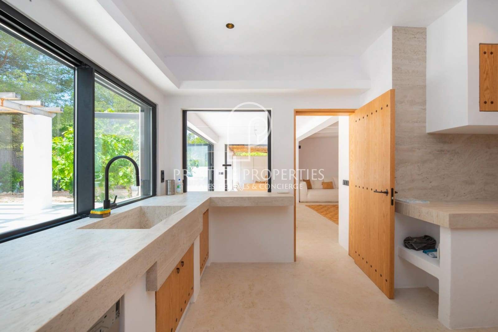 4 soveværelse Finca/Landehus til salg i Santa Eulalia / Santa Eularia med swimmingpool - € 2.990.000 (Ref: 9046498)