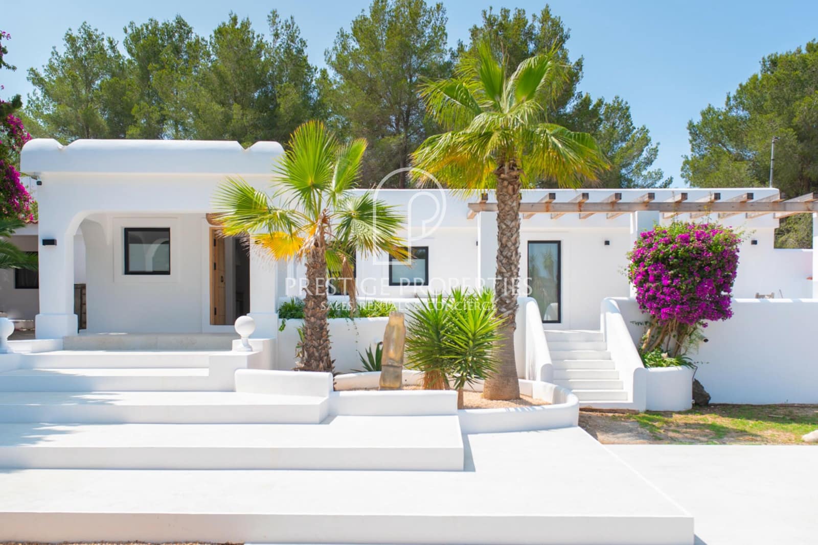 4 soveværelse Finca/Landehus til salg i Santa Eulalia / Santa Eularia med swimmingpool - € 2.990.000 (Ref: 9046498)