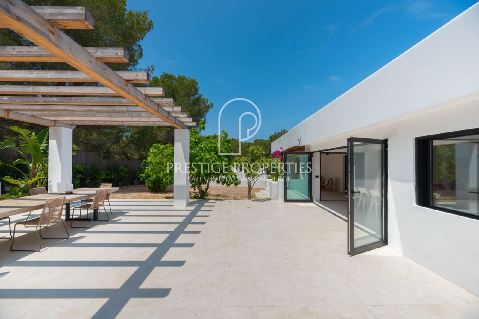 4 soveværelse Finca/Landehus til salg i Santa Eulalia / Santa Eularia med swimmingpool - € 2.990.000 (Ref: 9046498)