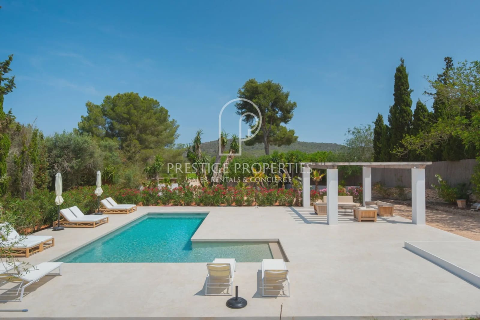 4 soveværelse Finca/Landehus til salg i Santa Eulalia / Santa Eularia med swimmingpool - € 2.990.000 (Ref: 9046498)