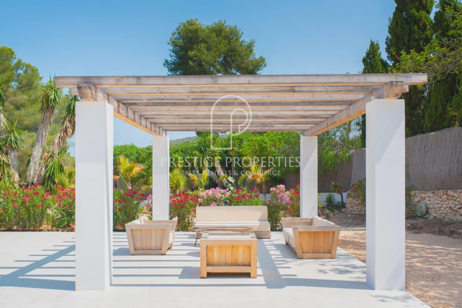 4 soveværelse Finca/Landehus til salg i Santa Eulalia / Santa Eularia med swimmingpool - € 2.990.000 (Ref: 9046498)