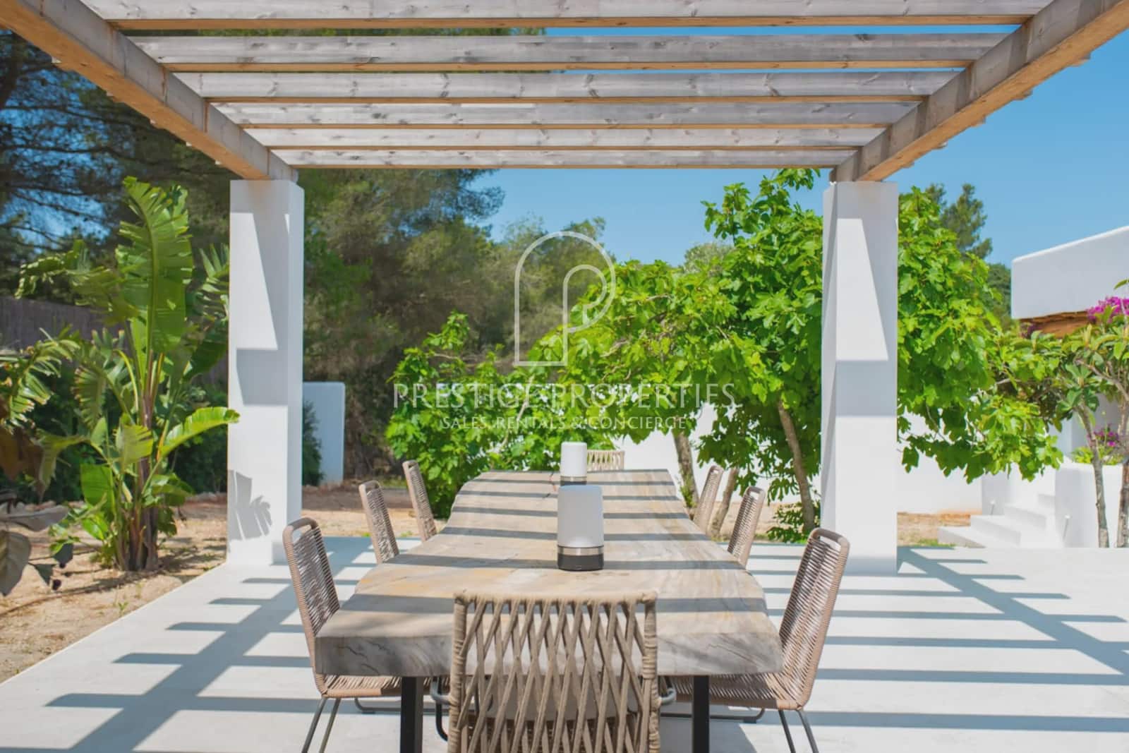 4 soveværelse Finca/Landehus til salg i Santa Eulalia / Santa Eularia med swimmingpool - € 2.990.000 (Ref: 9046498)