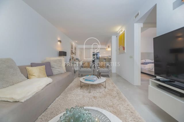 Apartamento de 2 habitaciones en Ibiza / Eivissa ciudad en venta con piscina garaje - 1.085.000 € (Ref: 9046499)