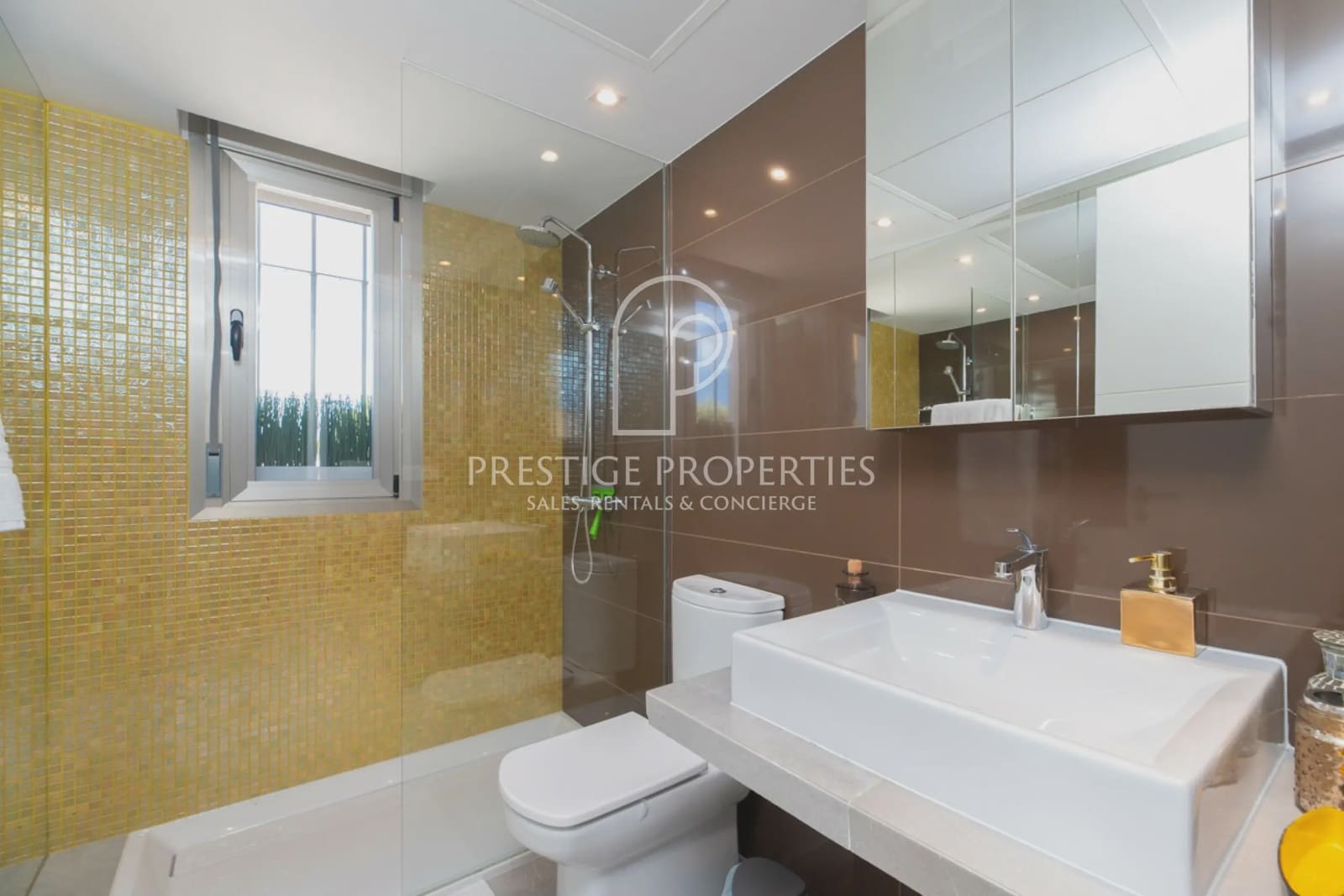 2 soveværelse Lejlighed til salg i Ibiza by med swimmingpool garage - € 1.085.000 (Ref: 9046499)