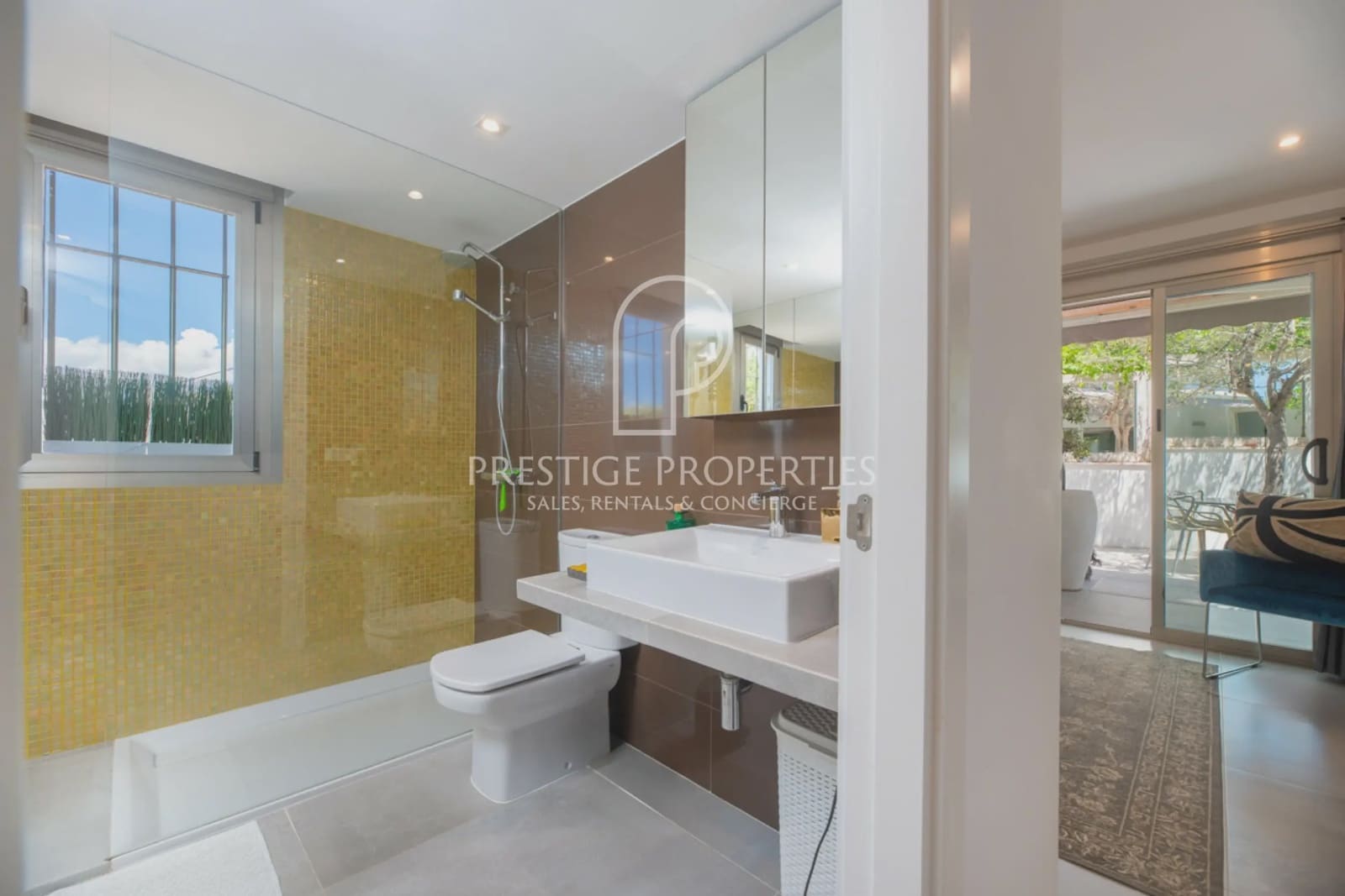 2 soveværelse Lejlighed til salg i Ibiza by med swimmingpool garage - € 1.085.000 (Ref: 9046499)