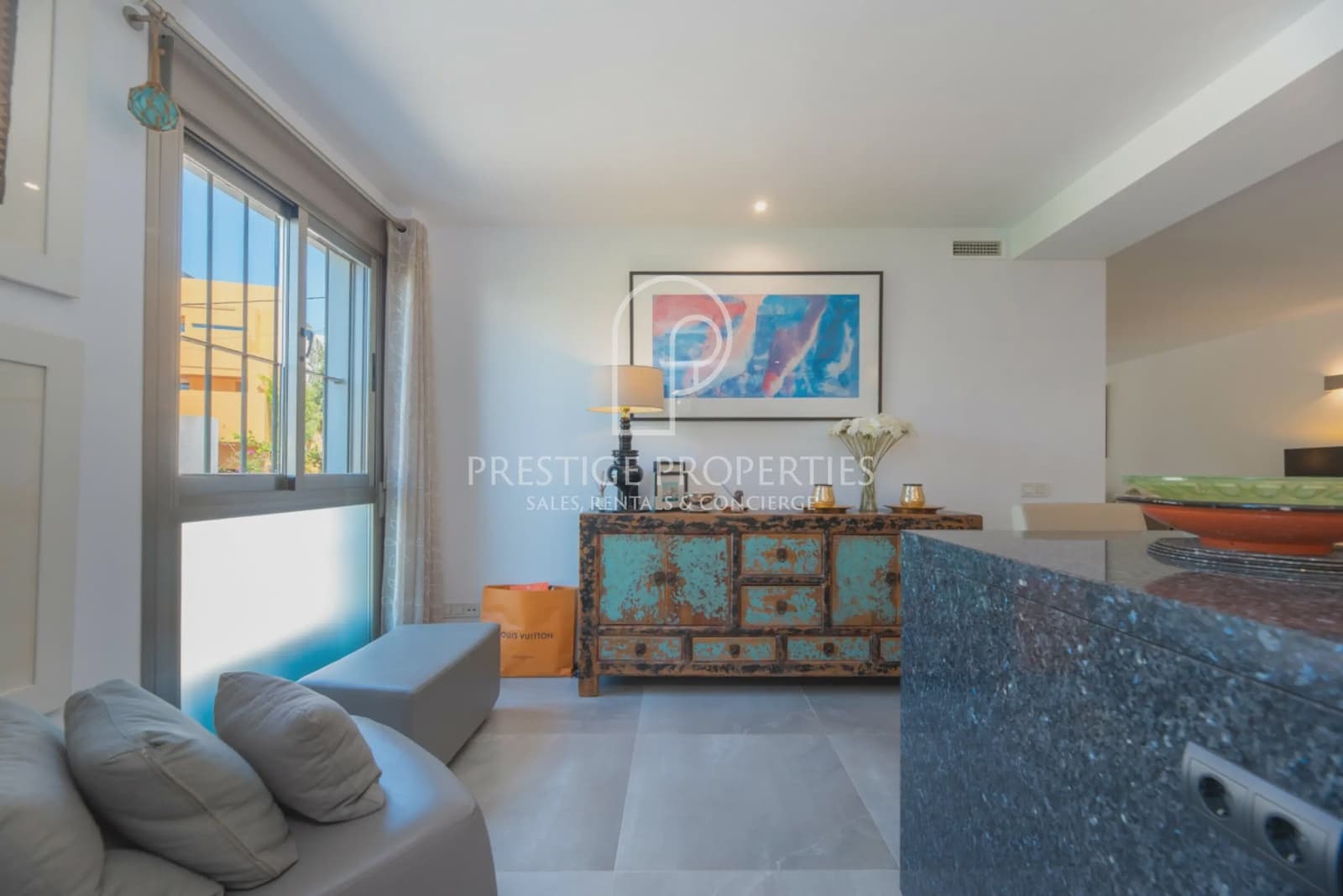 2 soveværelse Lejlighed til salg i Ibiza by med swimmingpool garage - € 1.085.000 (Ref: 9046499)