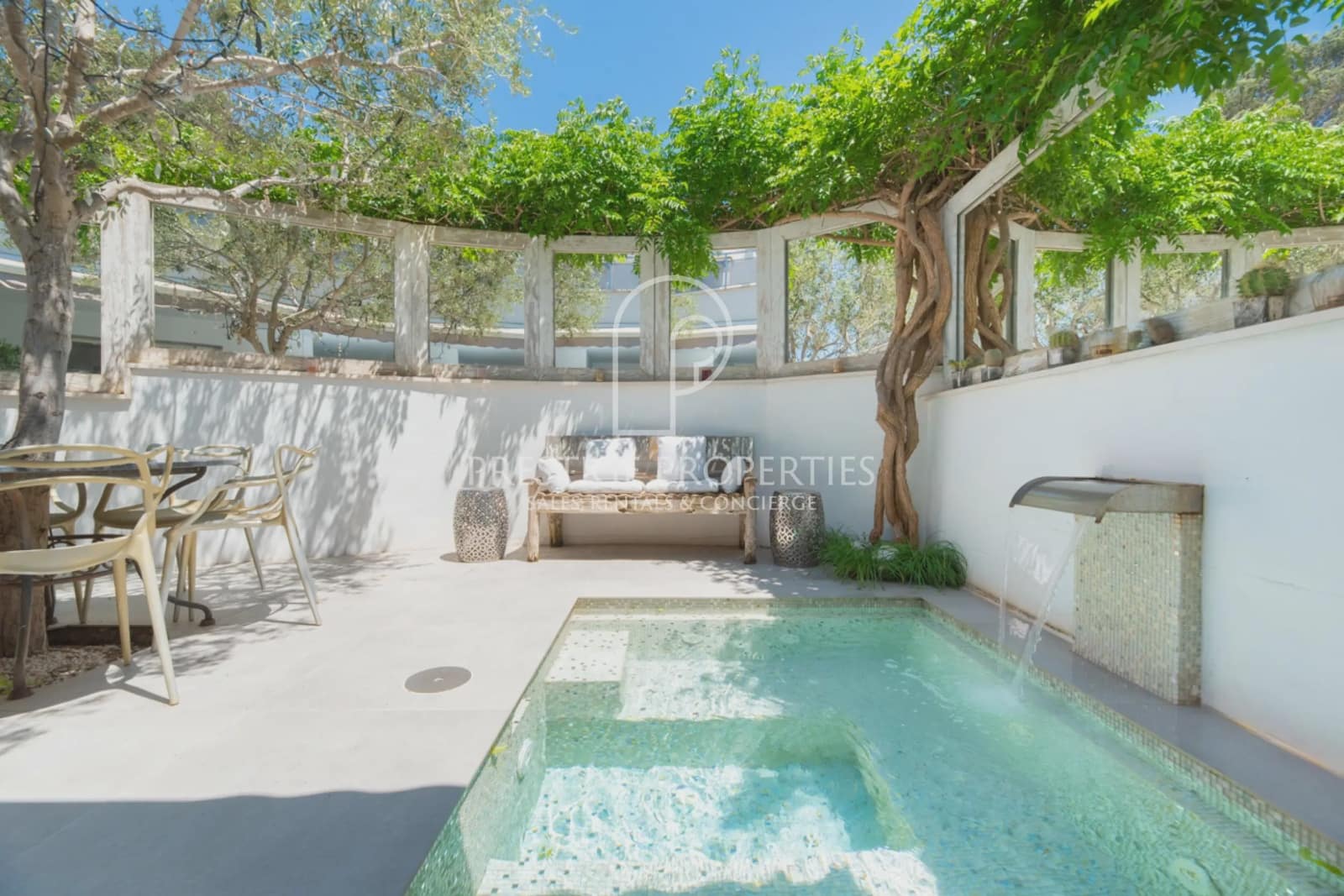 2 soveværelse Lejlighed til salg i Ibiza by med swimmingpool garage - € 1.085.000 (Ref: 9046499)