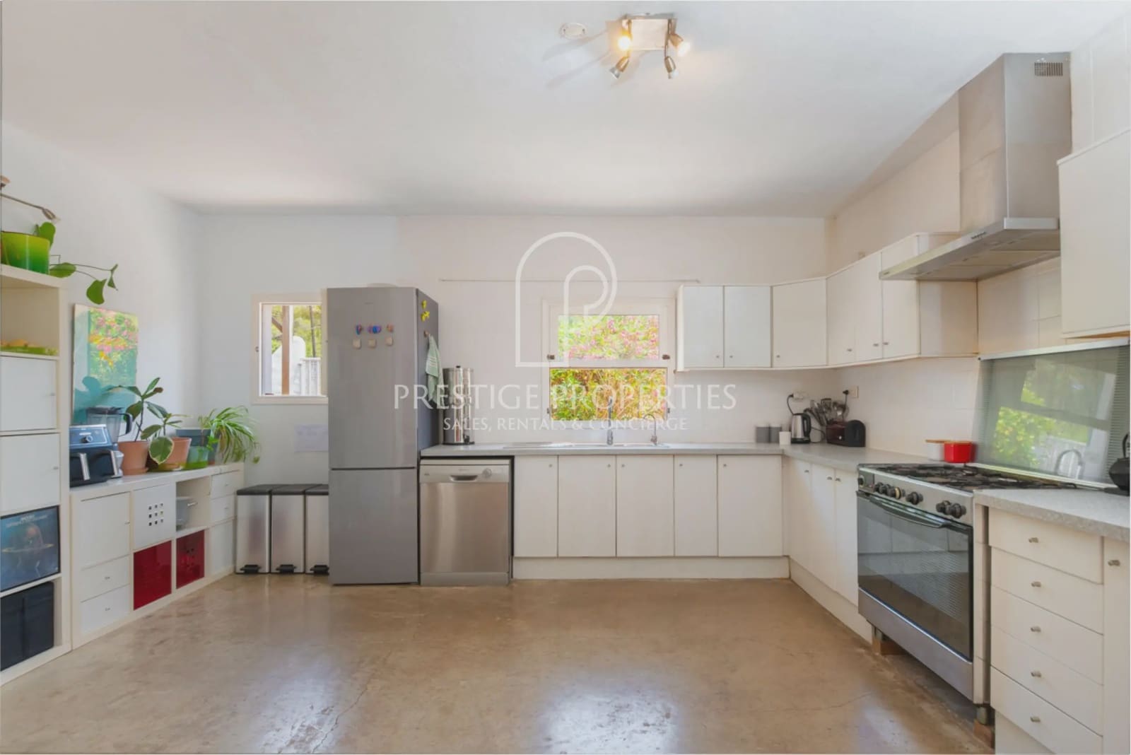 5 soveværelse Finca/Landehus til salg i Sant Antoni de Portmany med swimmingpool garage - € 1.575.000 (Ref: 9066968)