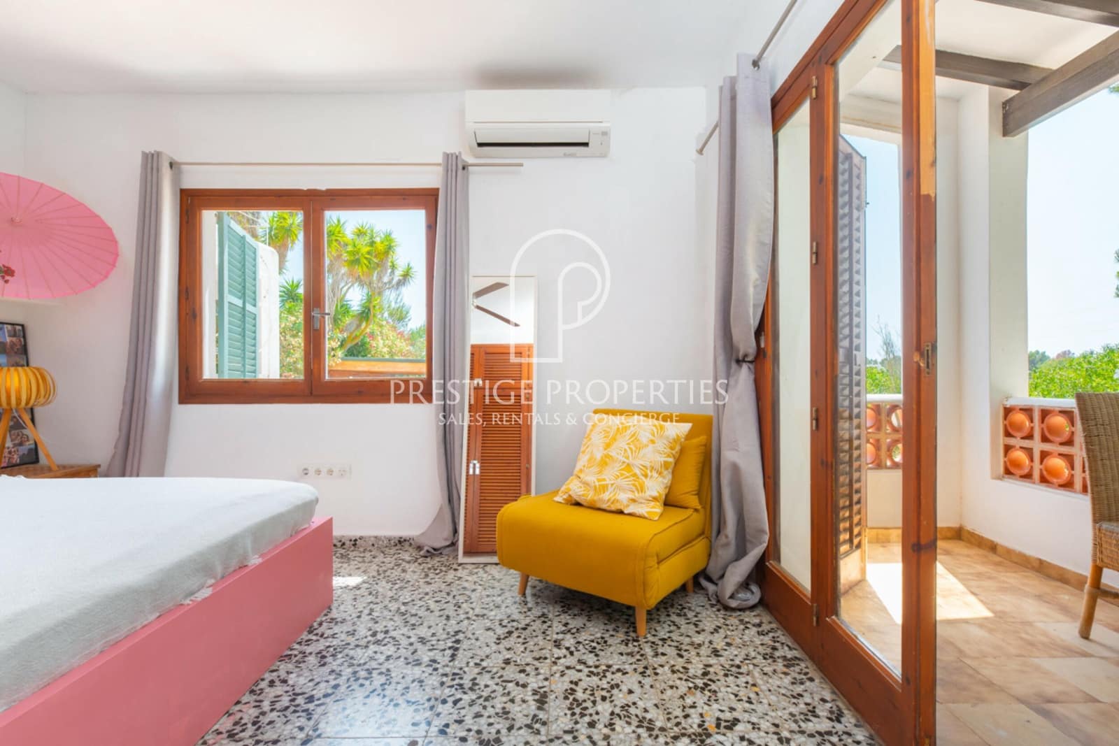 5 soveværelse Finca/Landehus til salg i Sant Antoni de Portmany med swimmingpool garage - € 1.495.000 (Ref: 9066968)