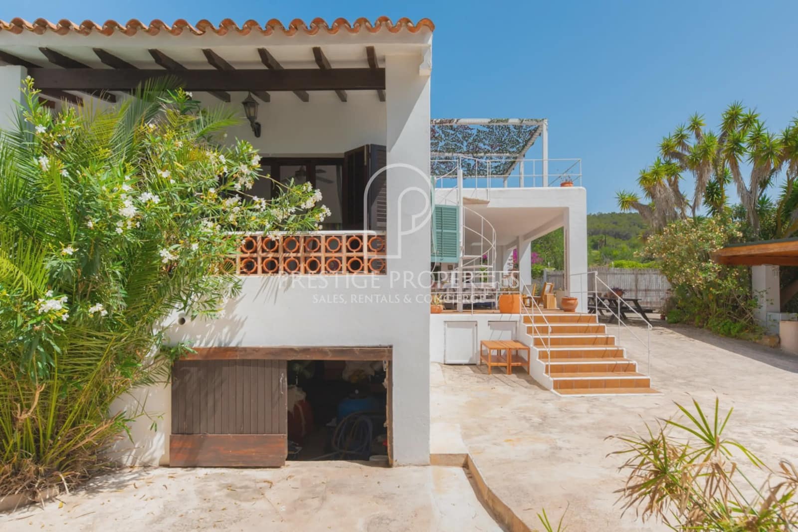 5 soveværelse Finca/Landehus til salg i Sant Antoni de Portmany med swimmingpool garage - € 1.495.000 (Ref: 9066968)
