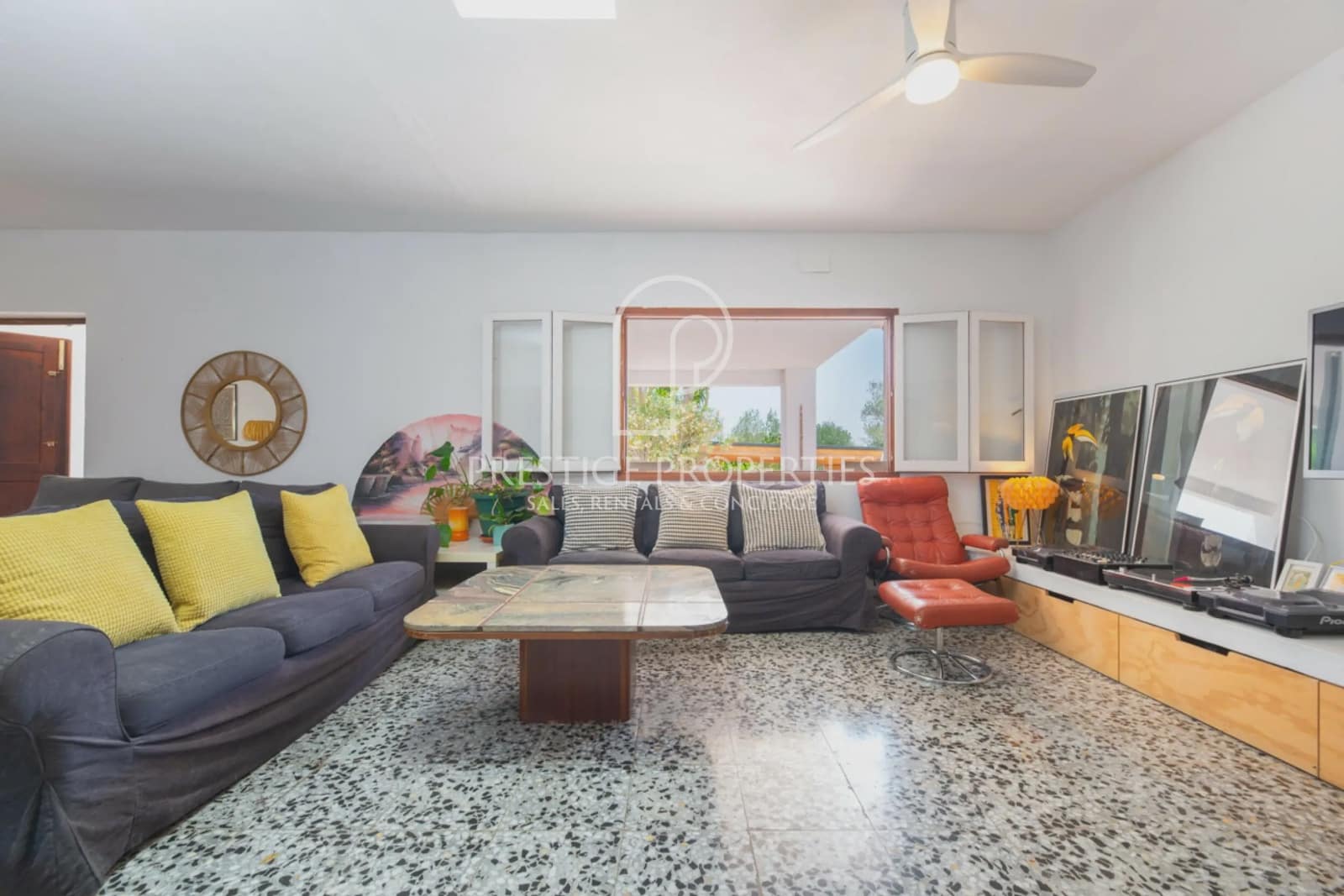 5 soveværelse Finca/Landehus til salg i Sant Antoni de Portmany med swimmingpool garage - € 1.495.000 (Ref: 9066968)