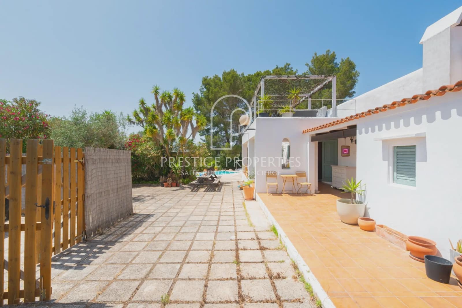 5 soveværelse Finca/Landehus til salg i Sant Antoni de Portmany med swimmingpool garage - € 1.495.000 (Ref: 9066968)