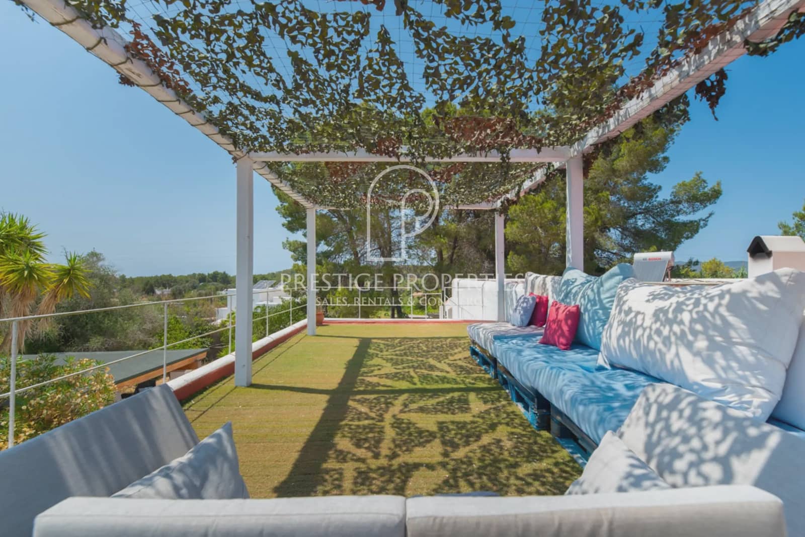 5 soveværelse Finca/Landehus til salg i Sant Antoni de Portmany med swimmingpool garage - € 1.495.000 (Ref: 9066968)