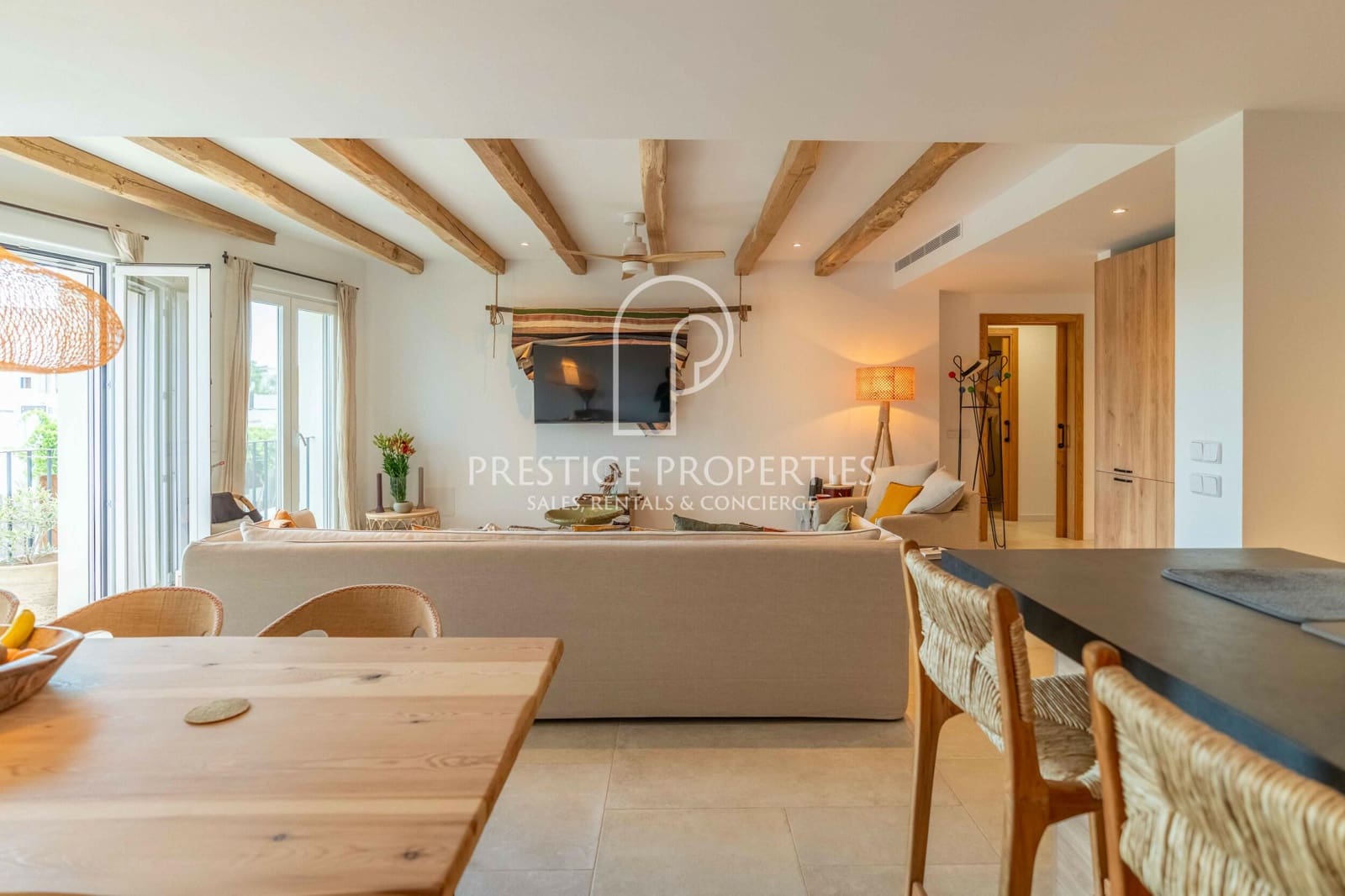 1 soveværelse Penthouse til salg i Santa Eulalia / Santa Eularia med garage - € 880.000 (Ref: 9109853)