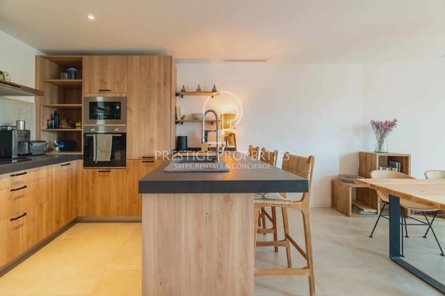 1 soveværelse Penthouse til salg i Santa Gertrudis de Fruitera, Santa Eulalia / Santa Eularia med garage - € 880.000 (Ref: 9109853)