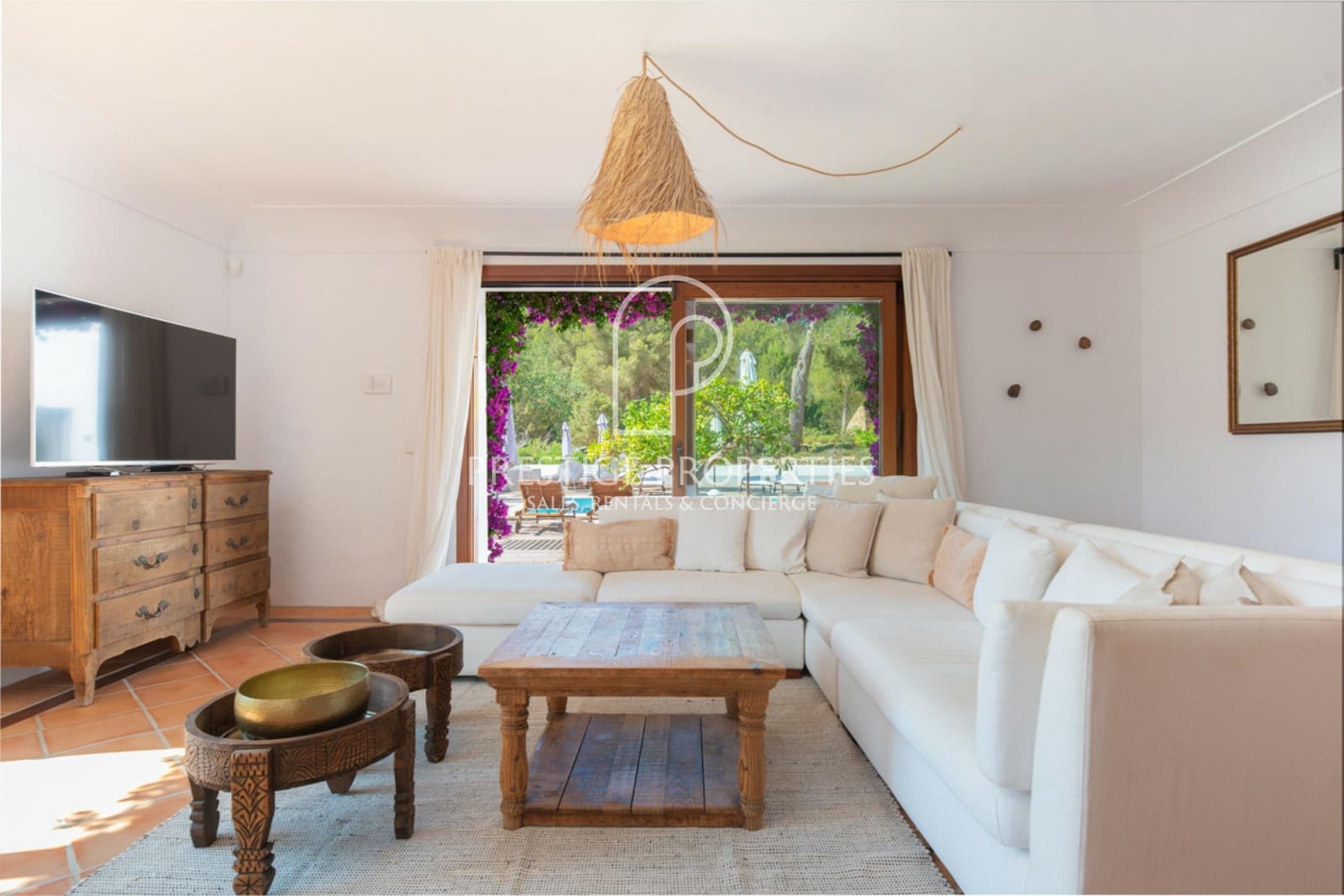 6 soveværelse Finca/Landehus til salg i Santa Eulalia / Santa Eularia med swimmingpool - € 8.900.000 (Ref: 9109854)