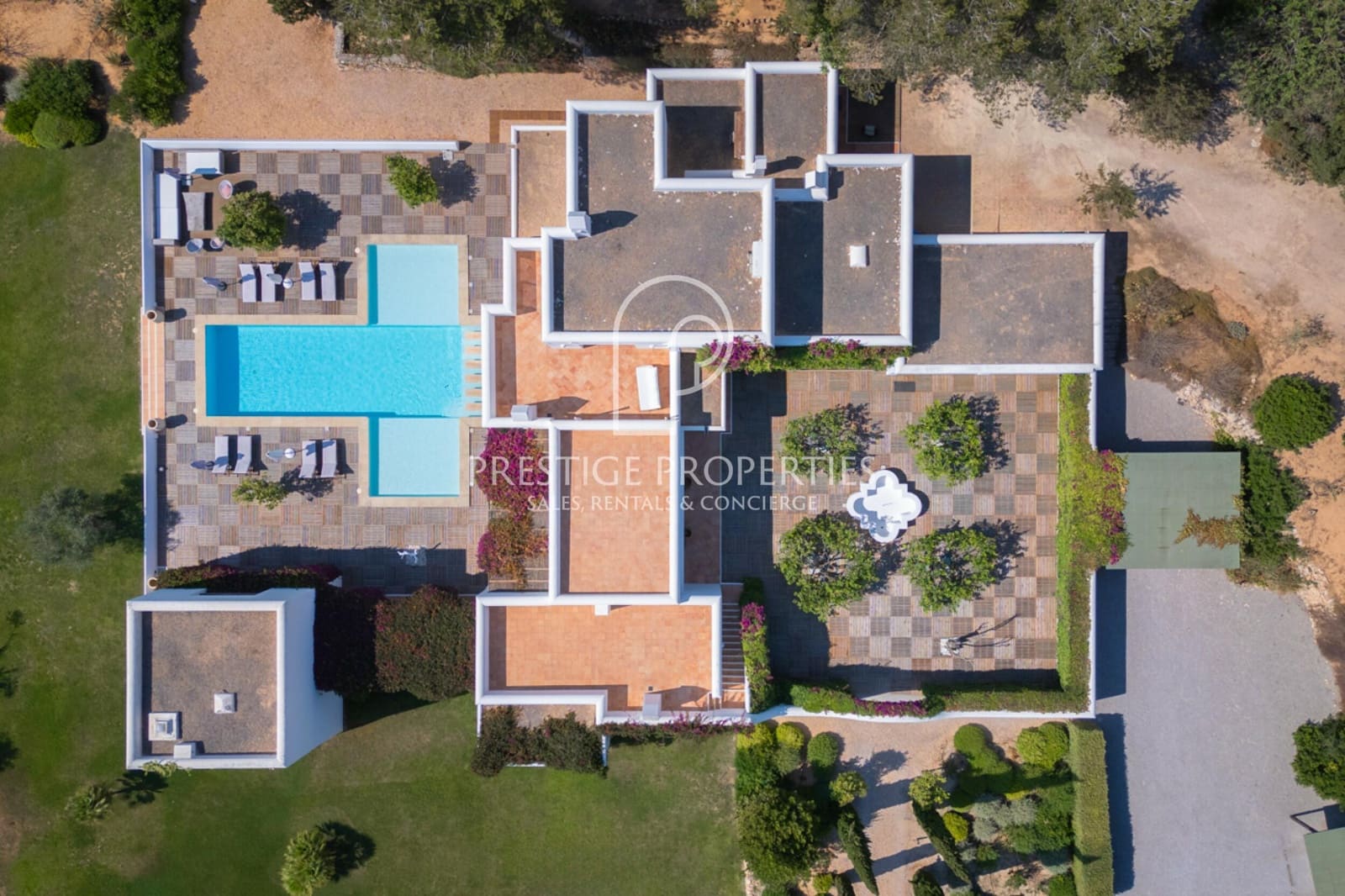 6 soveværelse Finca/Landehus til salg i Santa Eulalia / Santa Eularia med swimmingpool - € 8.900.000 (Ref: 9109854)